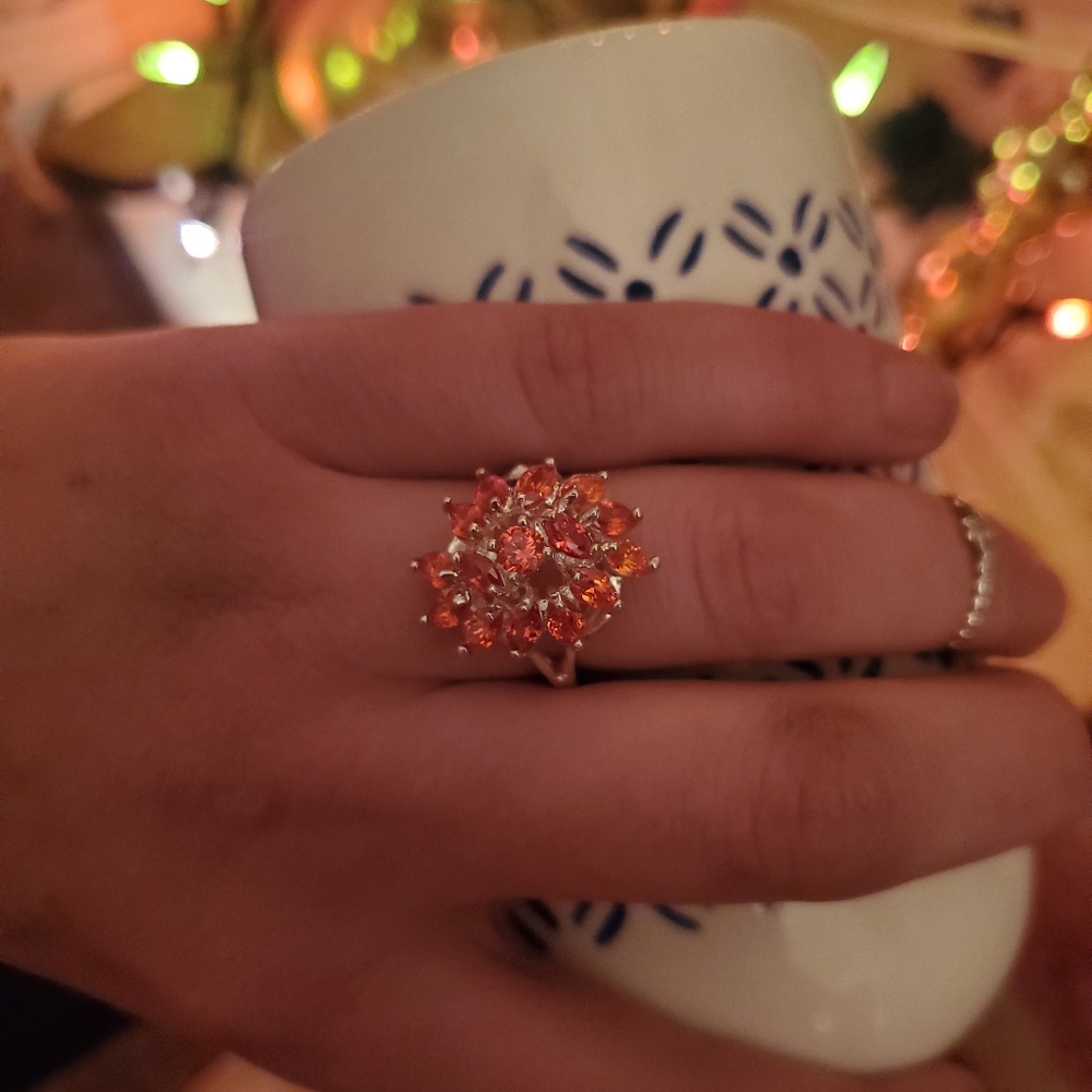 Brand new silver ruby ring. - Picture 6 of 8